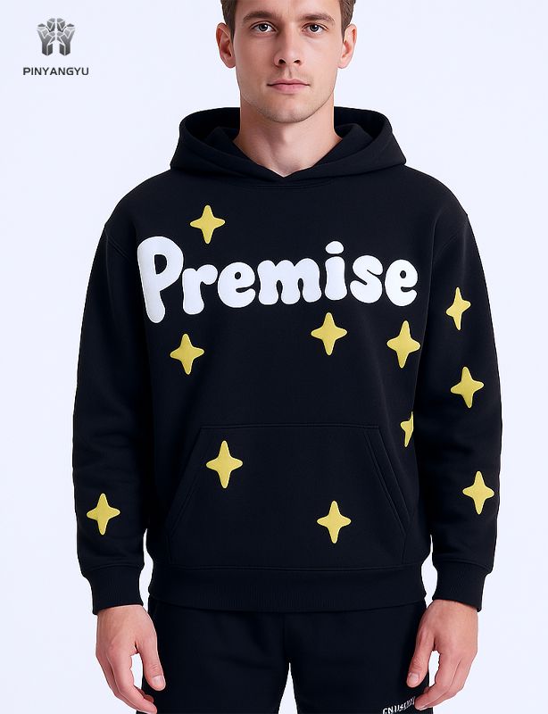Moletom com capuz estampado em toda a volta