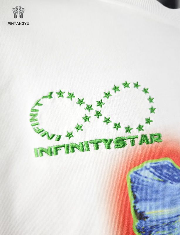 impressão DTG personalizada e design de bordado estilo oversize