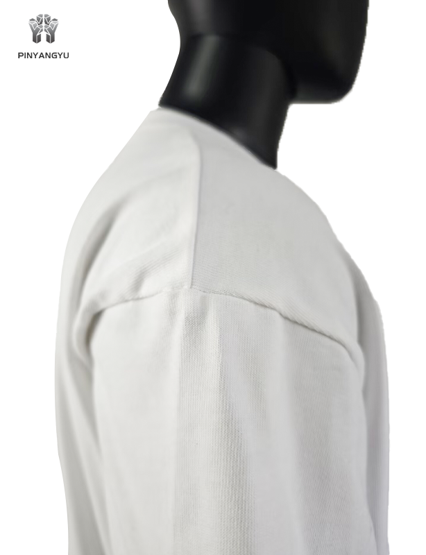 impressão DTG personalizada e design de bordado estilo oversize