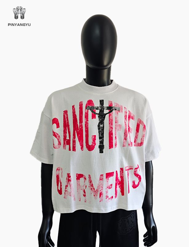 Camiseta personalizada quadrada e serigrafia