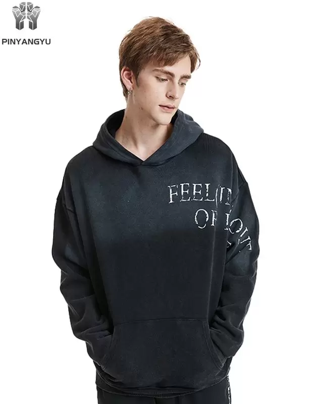 Estampa com capuz direto na roupa Estampa com capuz direto na roupa